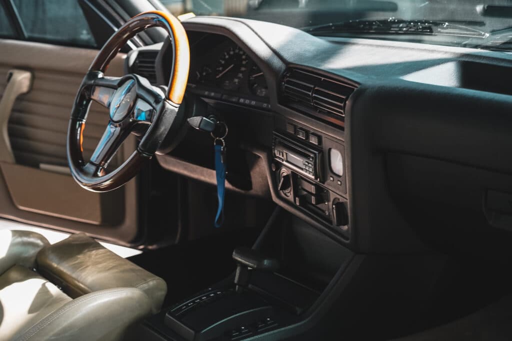 BMW E30 Cabrio 325i Automatik - Bild 1