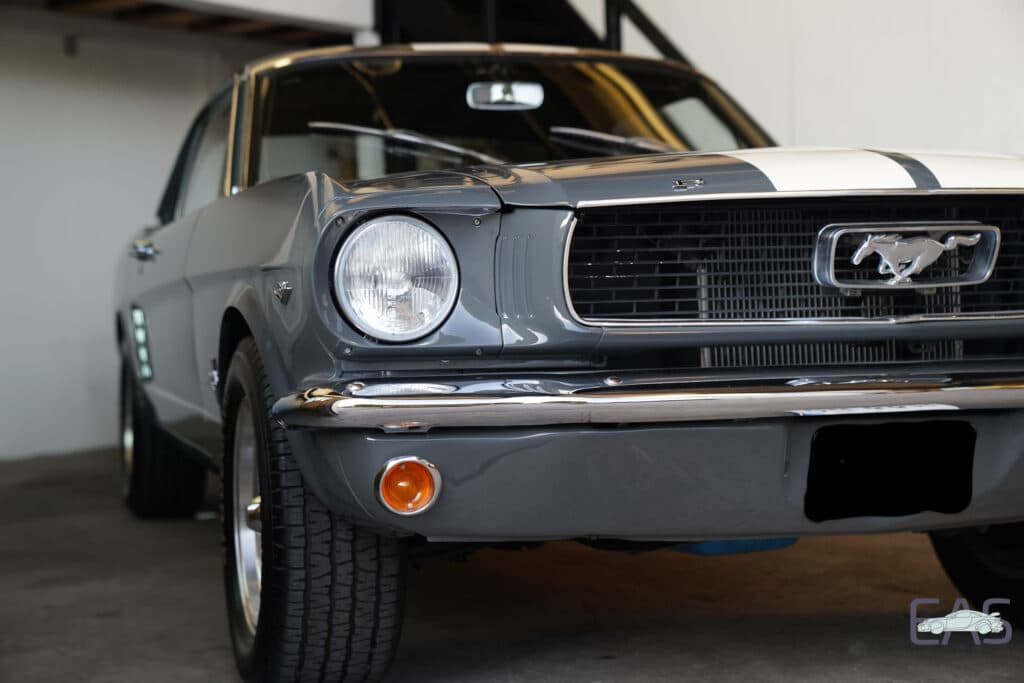 Ford Mustang V8 1966 - Bild 1