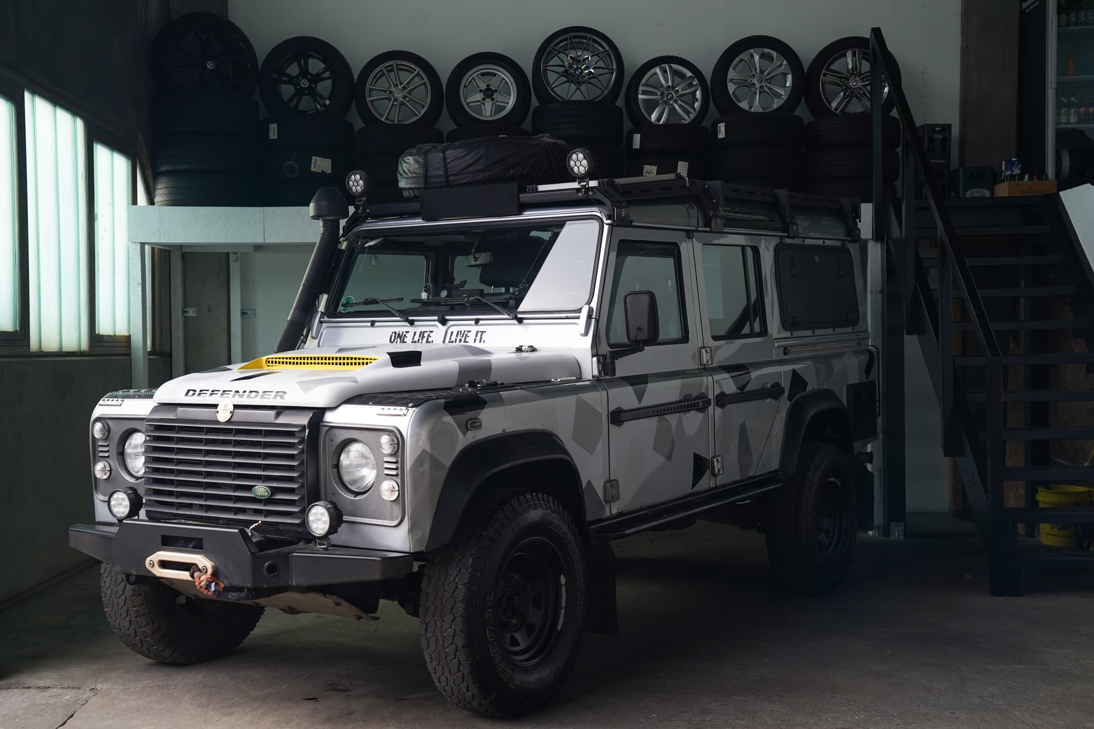 Land-Rover Defender TD4 110