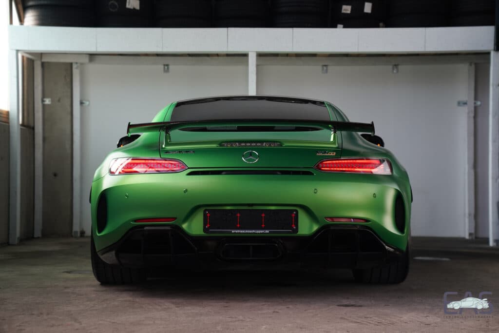 Mercedes-Benz AMG GTR - Bild 9